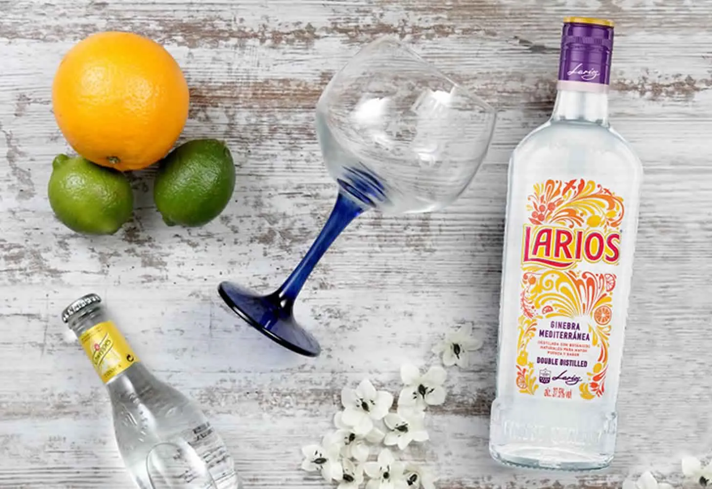 Джин Larios Dry Gin 1l photo 2